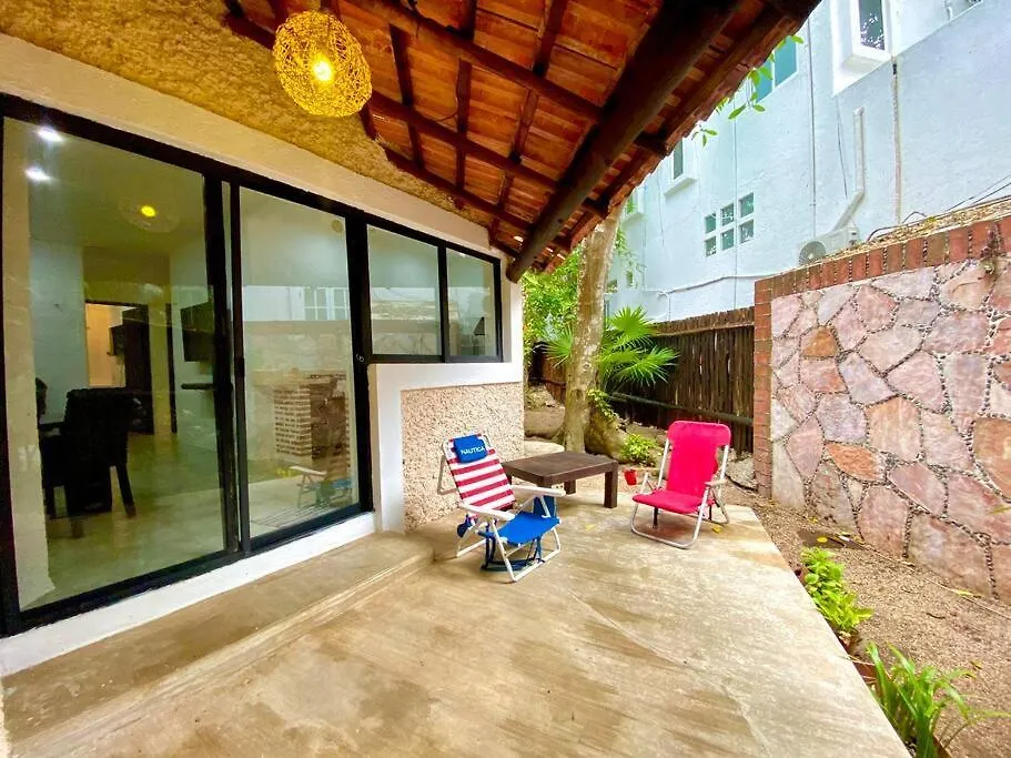 プレヤデルカーメンDepartamento Junto Al Mar Playacar Fase 1アパートメント